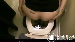 Loose poo from above