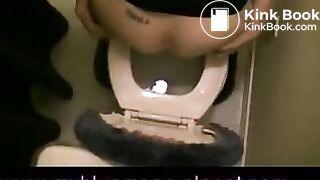 Loose poo from above