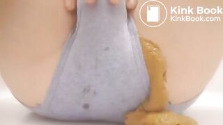 Soppy girl pantypoop 1eakage