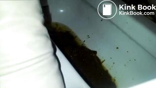 Asian Girl Diarrhea on the Toilet