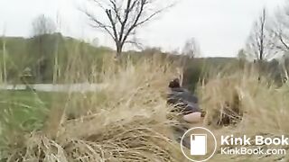 Amateur bbw poops outside