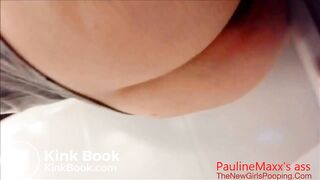 THICK WHITE GIRL MESSY TOILET SHITS