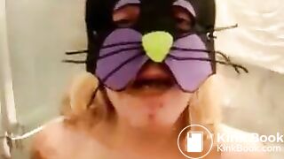 Masked blonde eats scat