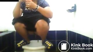 Mix of beautiful Asian pooping girls