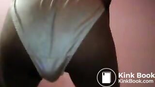 afro-american-girl-pantypoop3