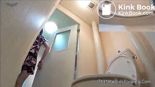 Japanese woman popping on porn