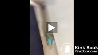 Girls pooping on the toliet - video 24