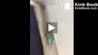 Girls pooping on the toliet - video 24