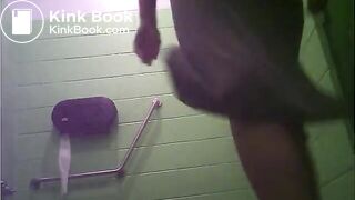 Girls pooping on the toliet - video 9