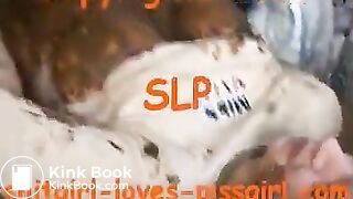 Scat girls - video 5