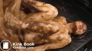 Extreme scat games for a Jap girl