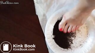 scat girl poop in panty