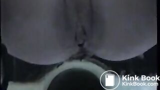 Japanese girl shitting & peeing spycam