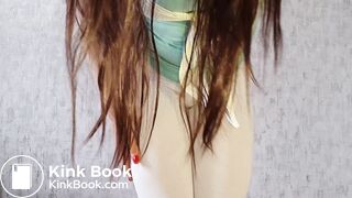 The scat queen does it again