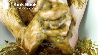 girl shit dildo and feet