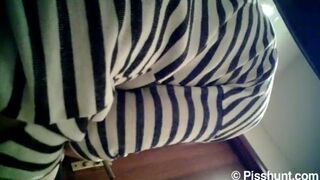 Teen girl shitting and fart