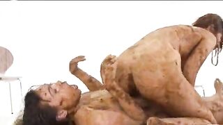 Lesbian-Scat-Wrestling2