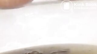 Runny poop - video 3