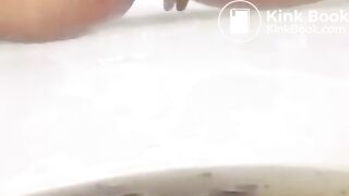 Runny poop - video 3