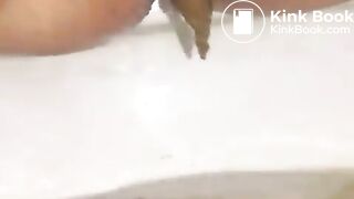Runny poop - video 3