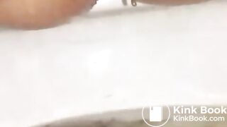 Runny poop - video 3