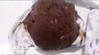 Blonde huge dump in polka dot undies