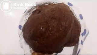 Blonde huge dump in polka dot undies