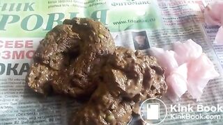 shitting girl - video 3