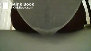 afro-american-girl-pantypoop2