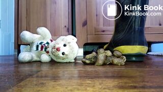 teddy bear stomp under poop