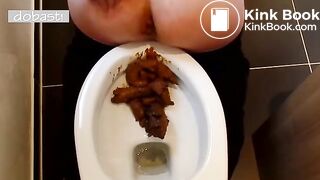 fingering while pooping