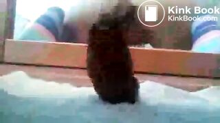 Amateur Babe Pooping #68