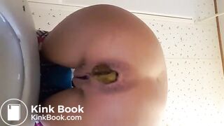 Amateur Babe Pooping #116