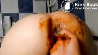 Lesbian scat - video 20