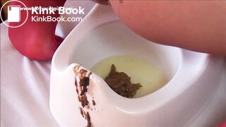 scat slave Victoria in action