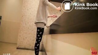 Asian girl who is sick of diarrhea is shitting in the mall WC