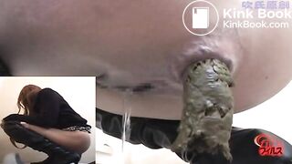 It's amazing to see a little girl hold in that much poop, for at least 2 or 3 days