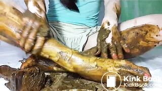 My feet receive a portion of shit