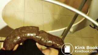 Toilet slave - video 8