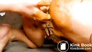 scat lesbians - video 4