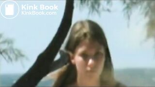 Shitting at the beach - video 2