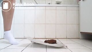 Chubby Girl Birthing Huge Fat Shits