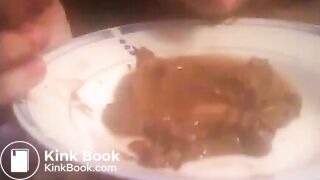 She shits on the plate and eating it