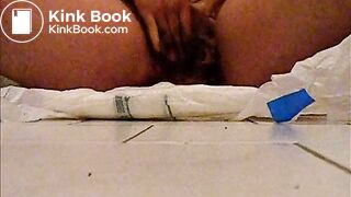 Pooping and Masturbating n Diaper