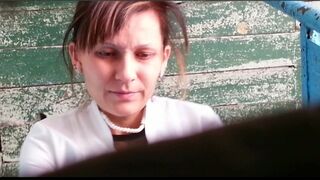 KASACHSTAN WC 5 - SHAVED PISSING MILF