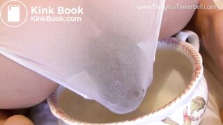 Mega panty poop in white