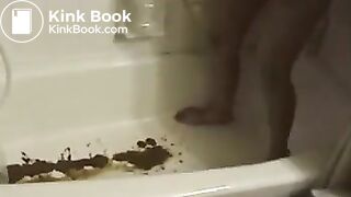 Nude chick bends over and shits!!