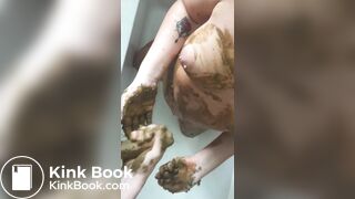 Scat slut smears her shit and lets her daddy cum on her face