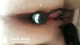 Love to lick her tasty ass clean