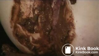 girl poops her pants